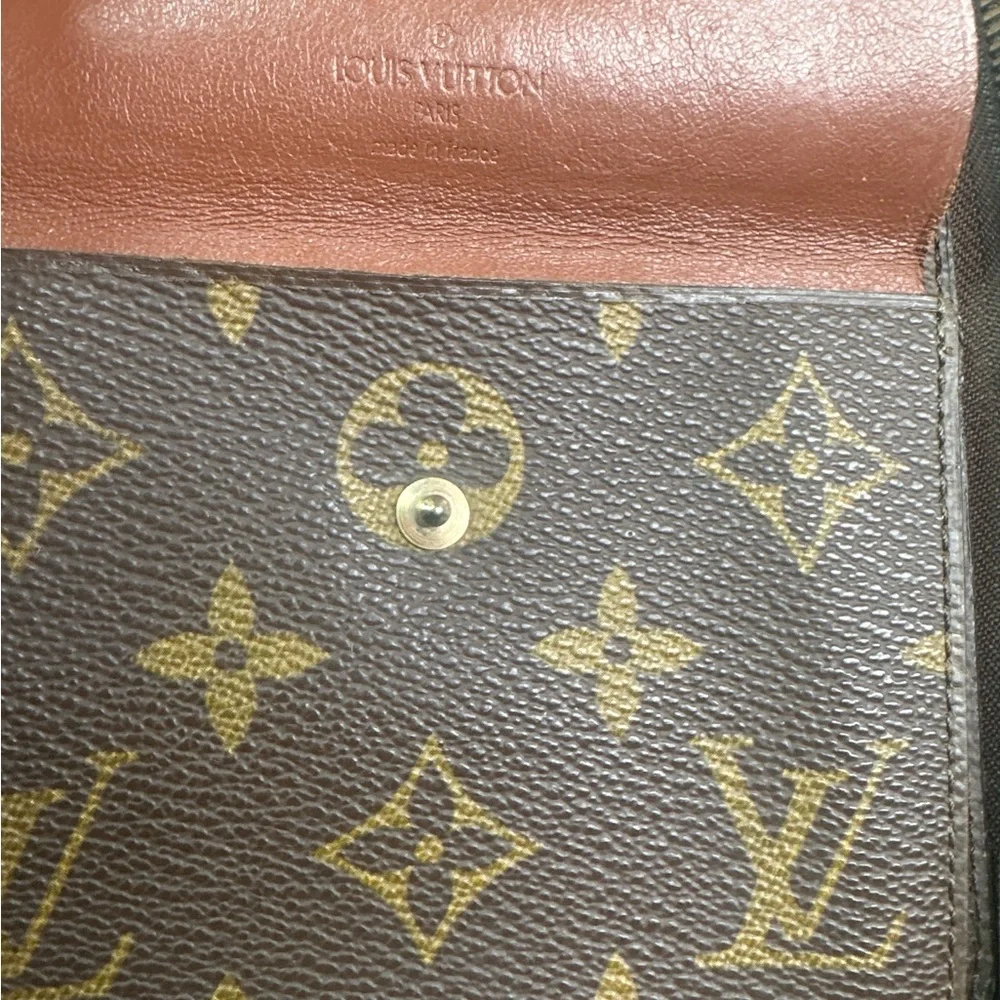 Louis Vuitton Travel Organizer wallet - Picture 10 of 10
